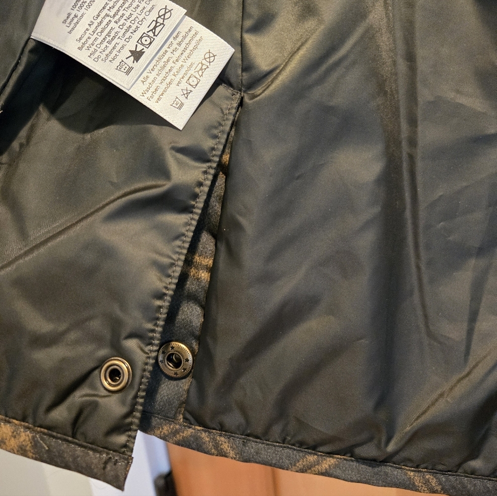 Eddie Bauer Sport Shop Plaid Quilted Jacket. Ladies Size S - Picture 8 of 10